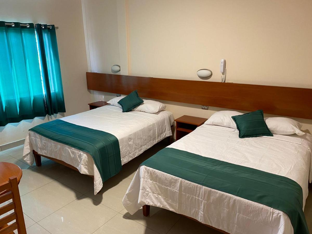 Tariri Hotel Пукальпа Екстер'єр фото