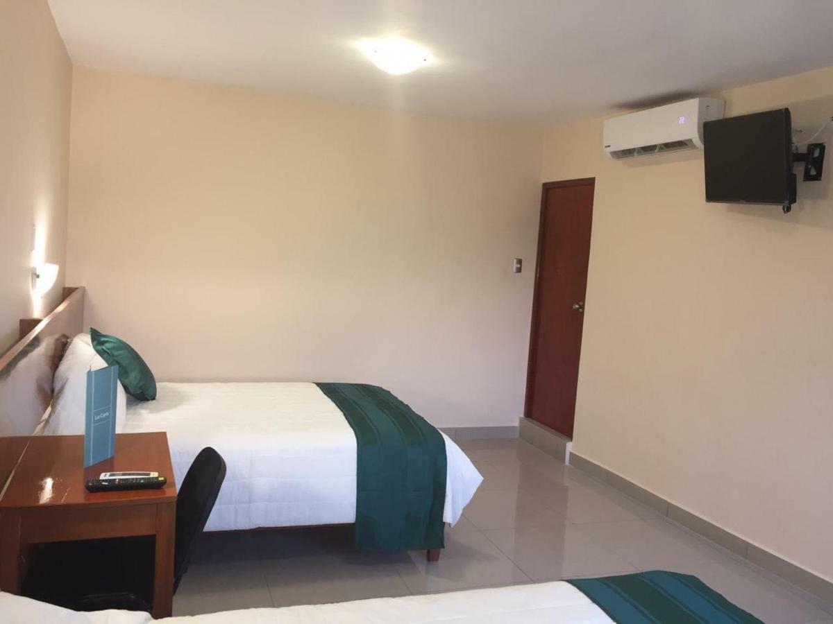 Tariri Hotel Пукальпа Екстер'єр фото